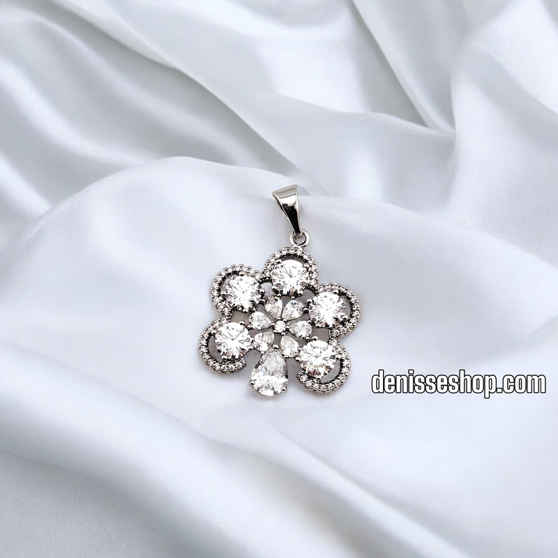 SILVER WOMAN FLOWER PENDANT P644