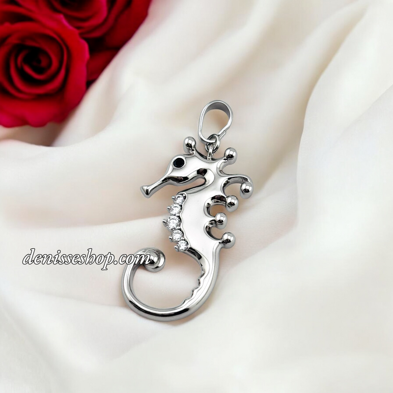 SILVER SEAHORSE PENDANT P693