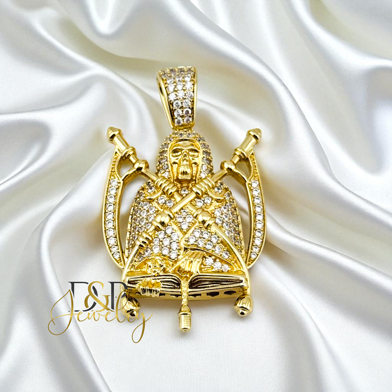 14K GOLD SANTA MUERTE PENDANT P898