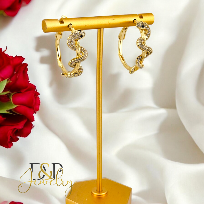 14K LONG SNAKE HOOP EARRING HP652