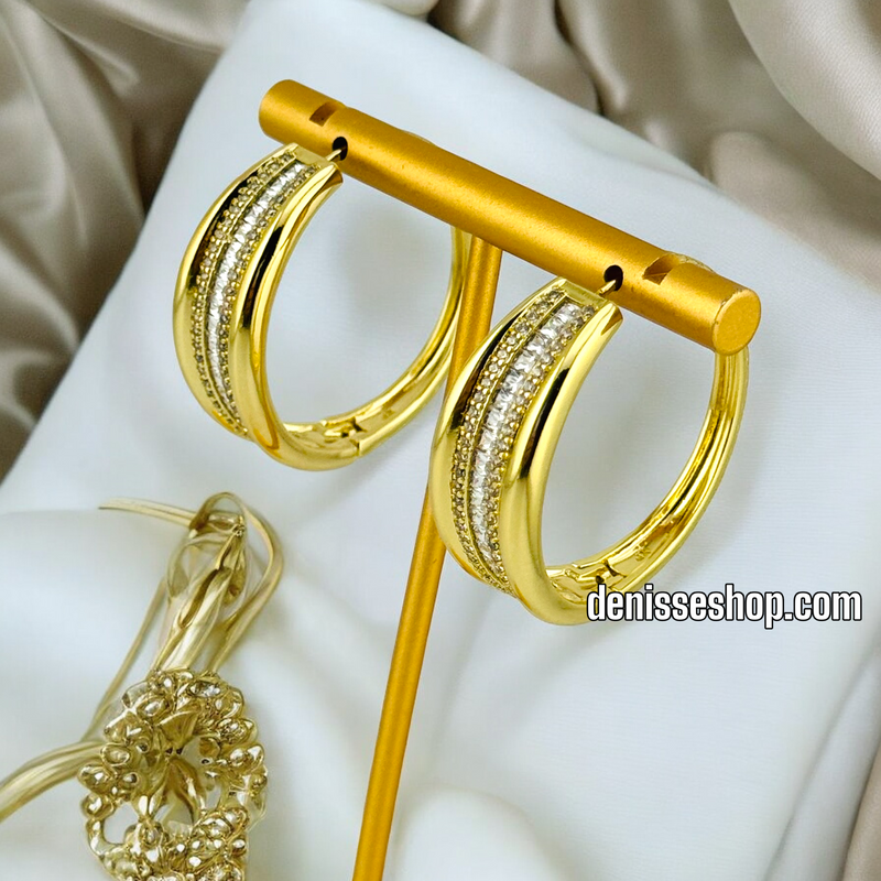 14K GOLD WHITE STONE FASHION HOOP EARRING HP489