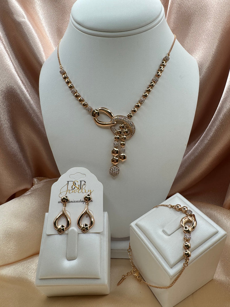 18K FASHION NECKLACE SET C1145