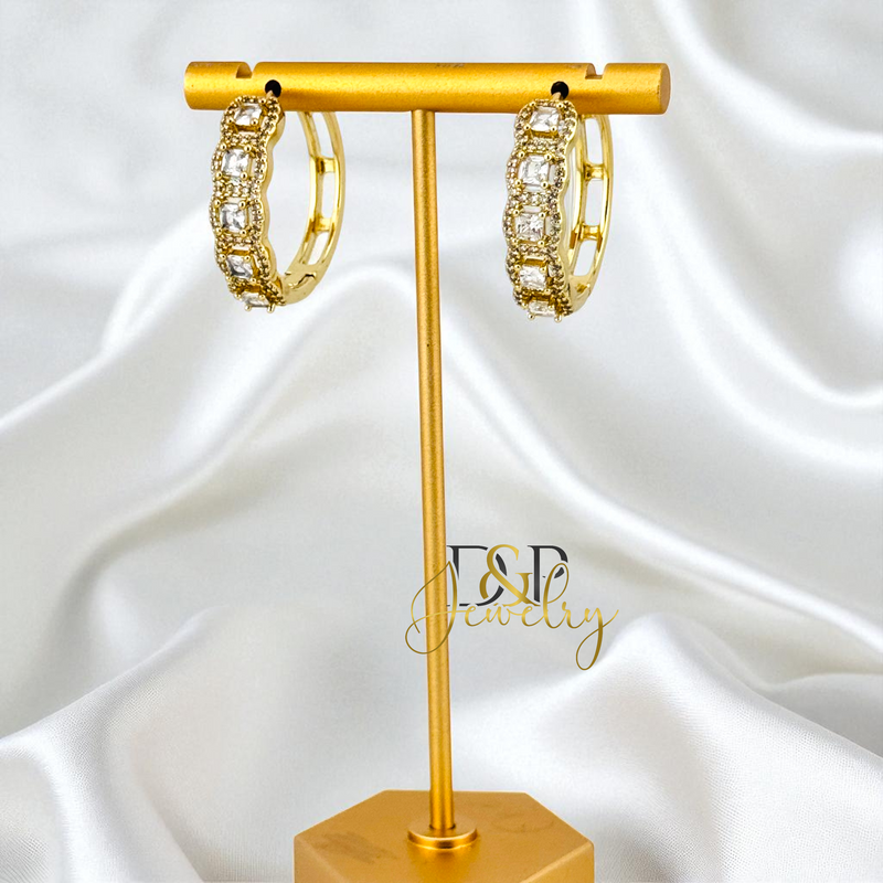 14K GOLD /LONG COLOR STONES 3 VARIANT HOOP EARRING HP824