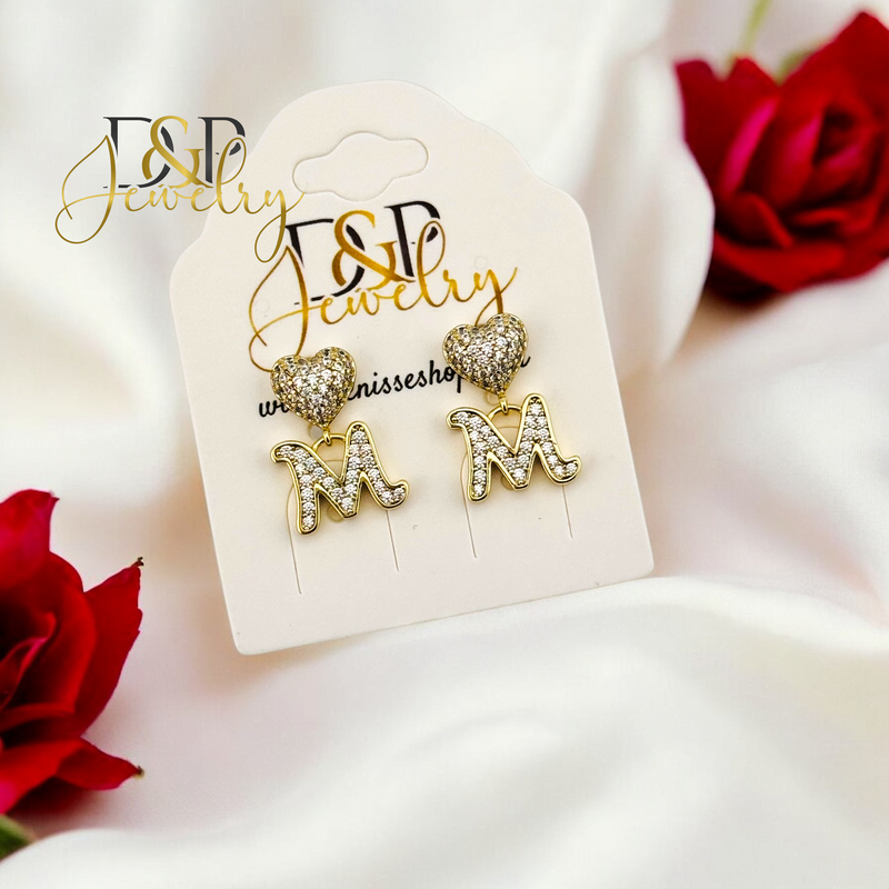 14K LETTER M HEART EARRING E857