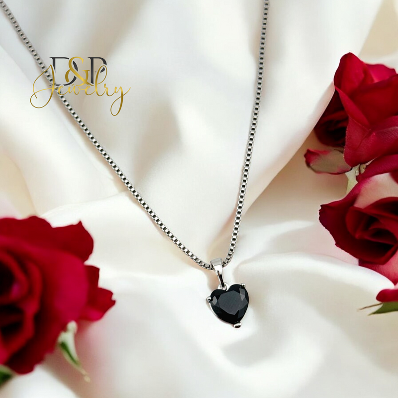 SILVER BLACK HEART PENDANT P801