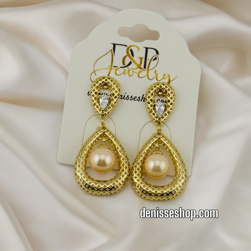 14K BEIGE PEARL EARRINGS E521