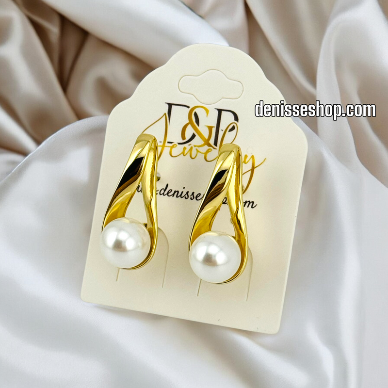 14K GOLD / WHITE PEARL TWIST HUGGIES EARRING E681