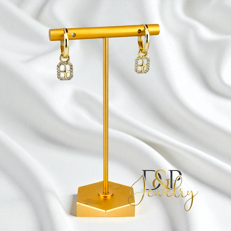 14K STAR DESIGN HOOP EARRING HP755
