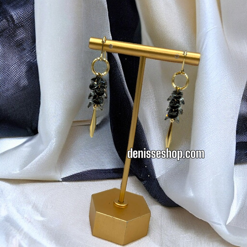 14K BLACK EARRINGS E425