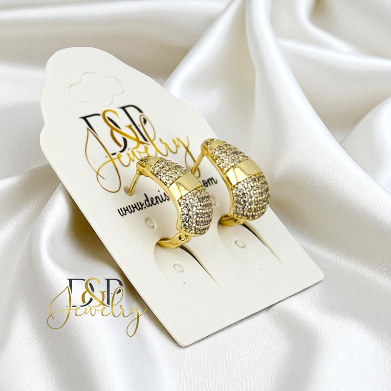 14K GOLD/ DROP SHAPE FANCY HUGGIE EARRING E994