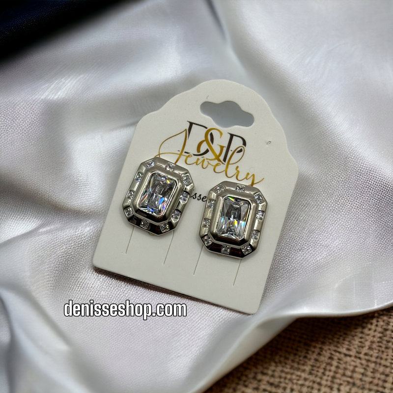 SILVER WHITE STONES EARRINGS E480