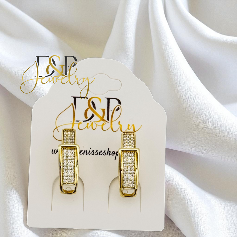 14K GOLD/BUCKLE HUGGIE EARRING E998