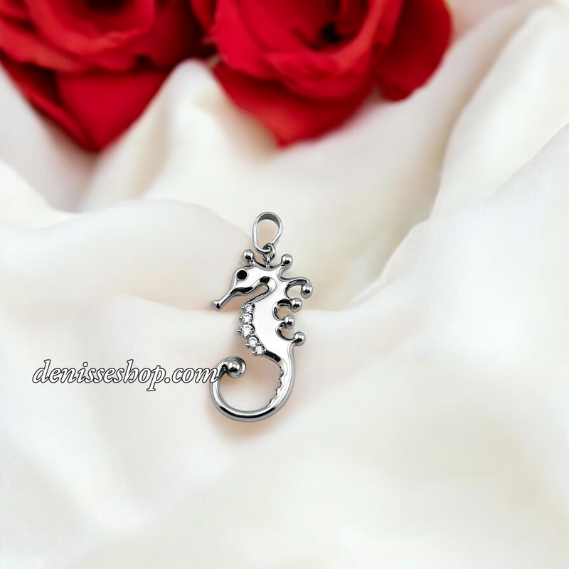 SILVER SEAHORSE PENDANT P693