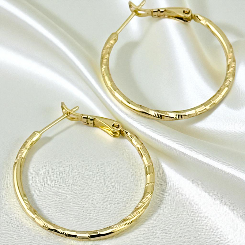 14K GOLD MEDIUM HOOP EARRING HP753
