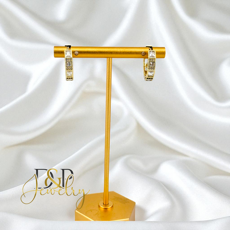 14K GOLD /WHITE STONE FASHION HOOP EARRING HP741