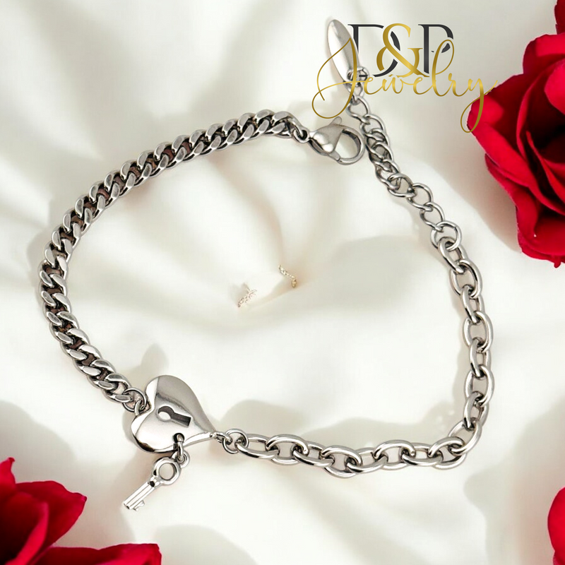 SILVER LOCK HEART BRACELET BR728