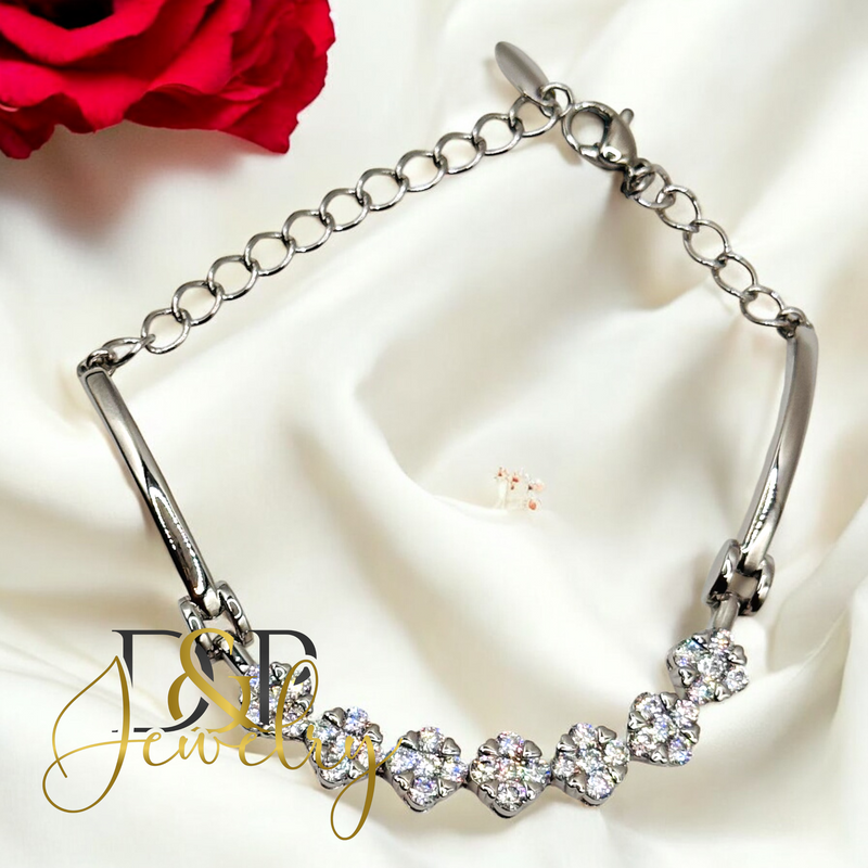SILVER WHITE FLOWERS BRACELET BR773