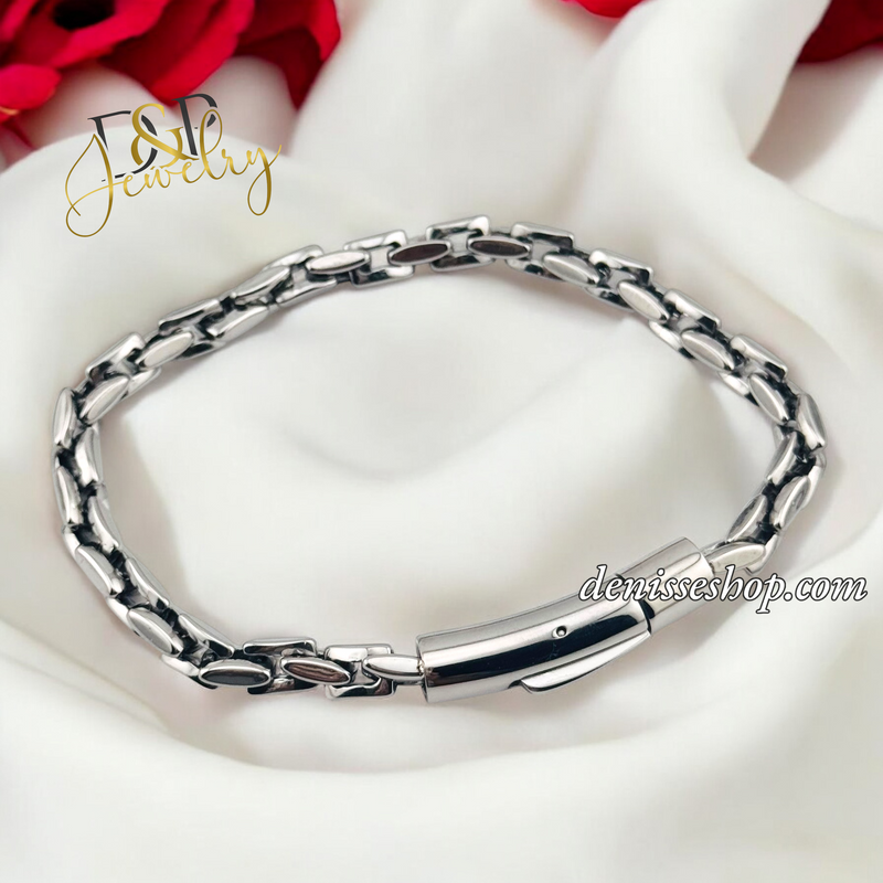 SPECIAL DESIGN SILVER BRACELET 8&