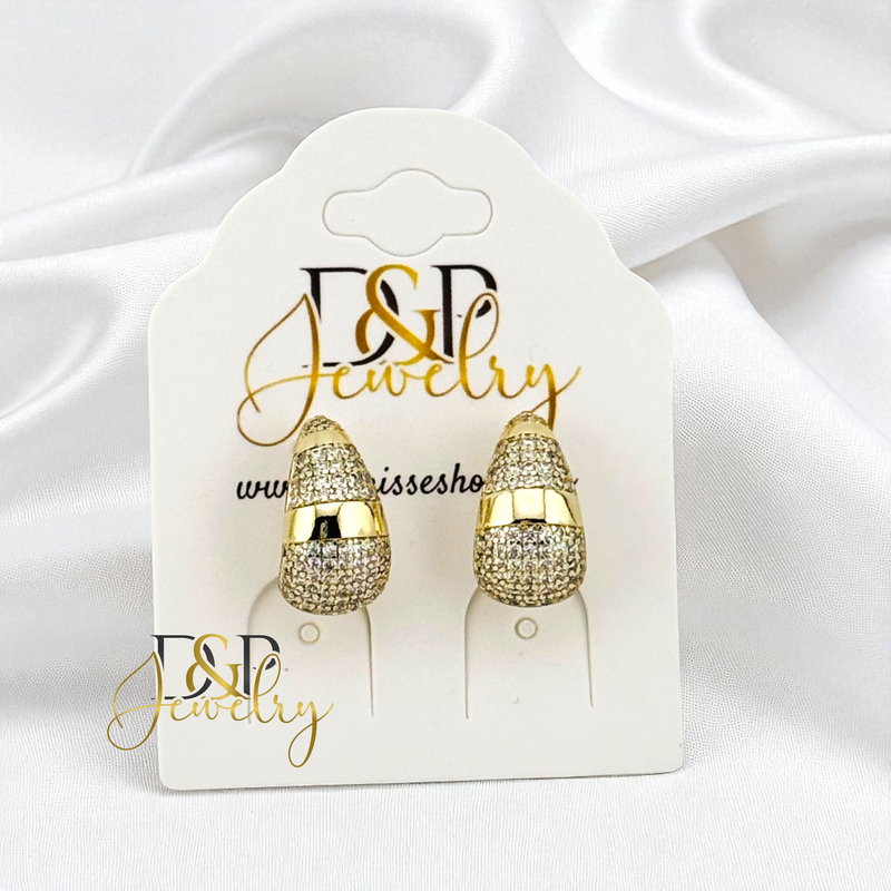 14K GOLD/ DROP SHAPE FANCY HUGGIE EARRING E994