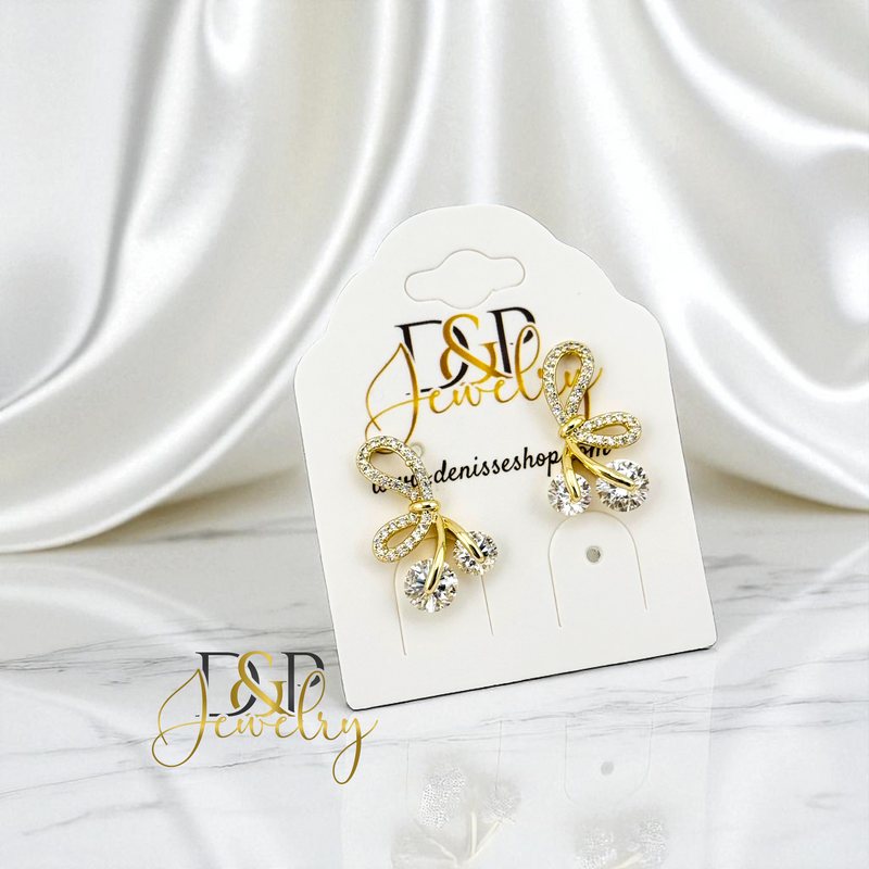 14K  WHITE STONE EARRING E902