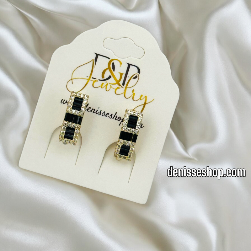 14K BLACK STONE HUGGIE EARRING E794