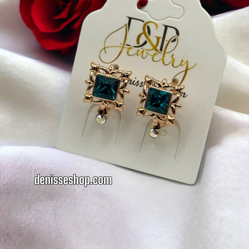 18k Blue Stone Earrings E327