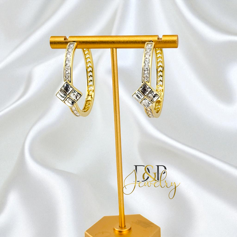14K GOLD/LONG SIZE WHITE STONE DESIGN HOOP EARRING HP802