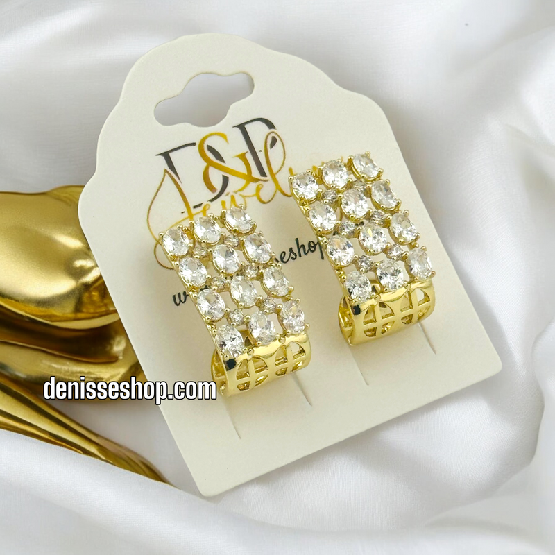 14K WHITE STONE HUGGIE EARRING E647