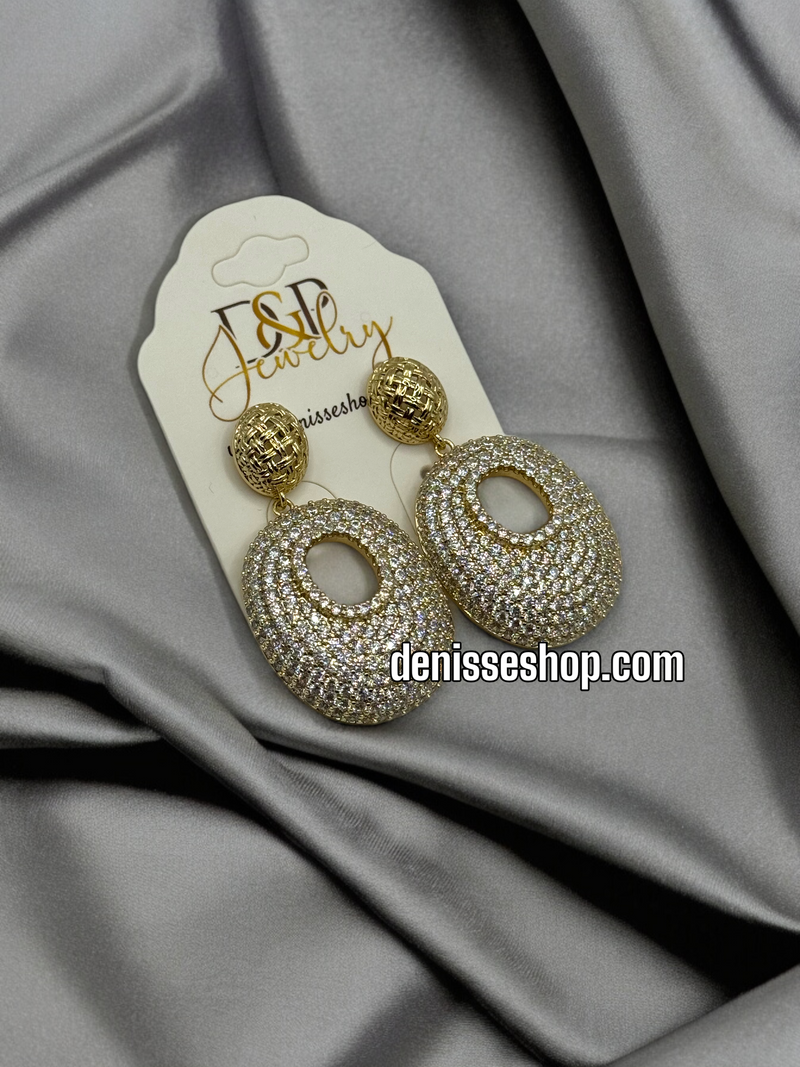 14K WHITE STONE EARRINGS E483