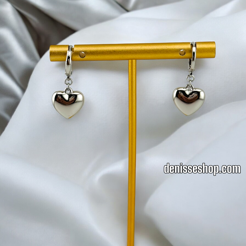 SILVER /PLAIN HEART HOOP EARRING HP517