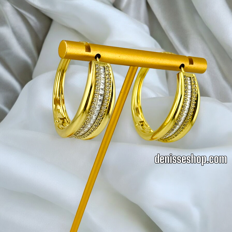 14K GOLD WHITE STONE FASHION HOOP EARRING HP489