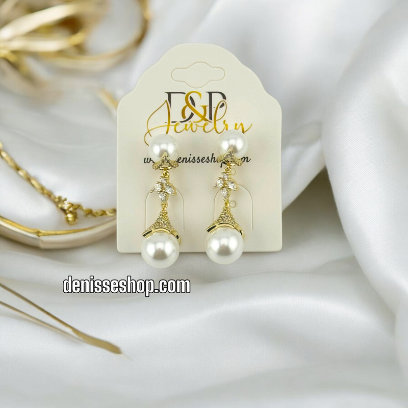 14K WHITE PEARL  EARRING E639