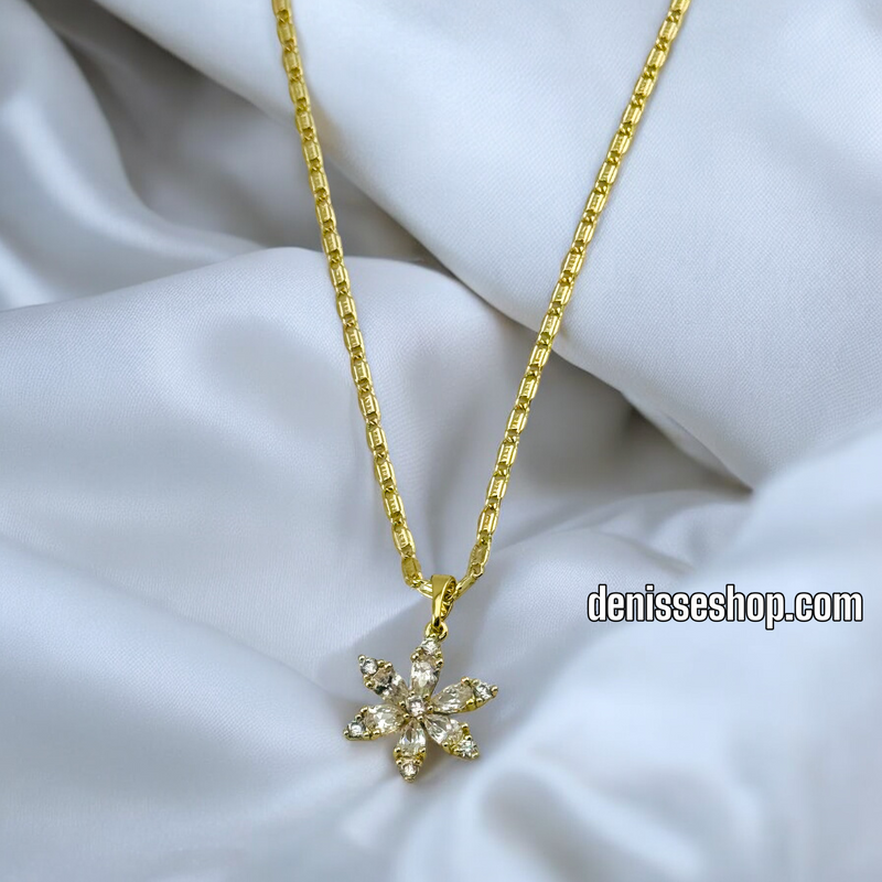 14K CUTE WHITE FLOWER PENDANT P513