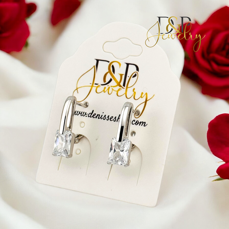 SILVER WHITE STONE HUGGIES EARRING E868