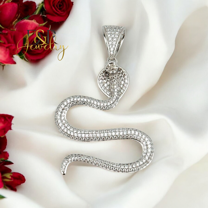 SILVER COBRA PENDANT P814