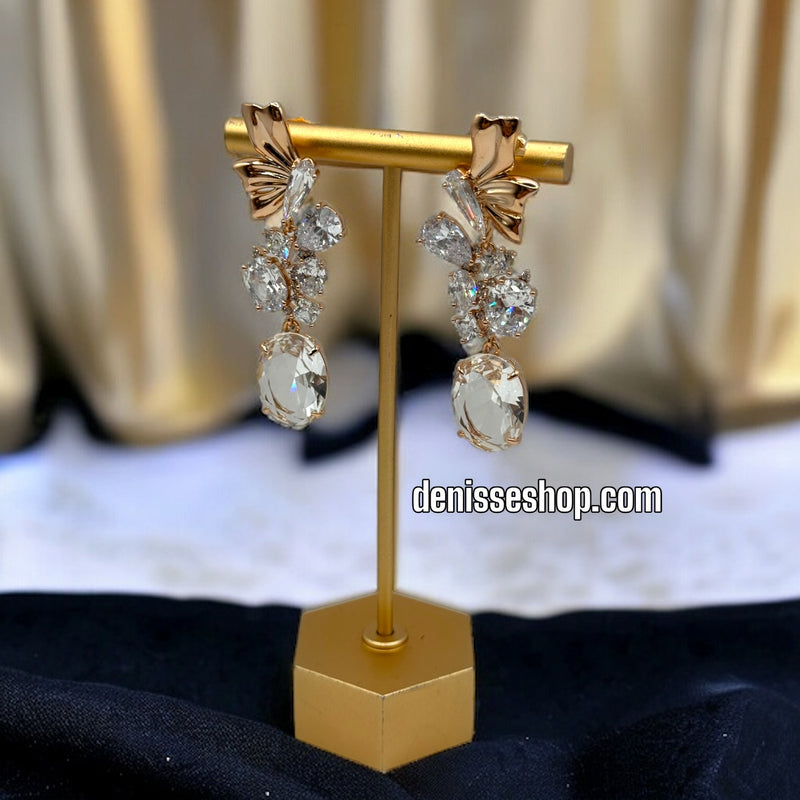 18K WHITE STONE EARRINGS E422