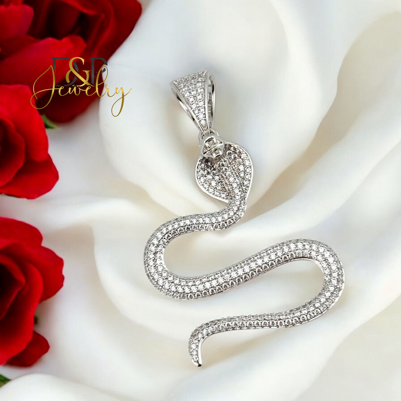 SILVER COBRA PENDANT P814