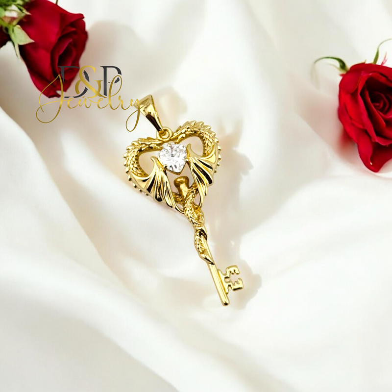 14K FANCY HEART KEY PENDANT P826
