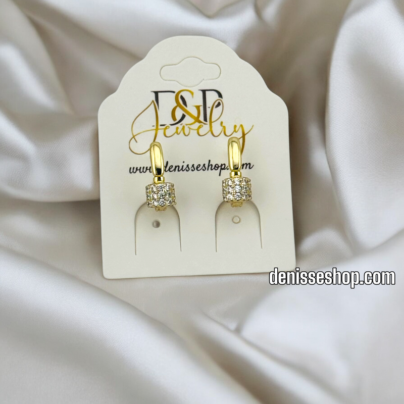 14K WHITE STONE HUGGIE EARRING E796