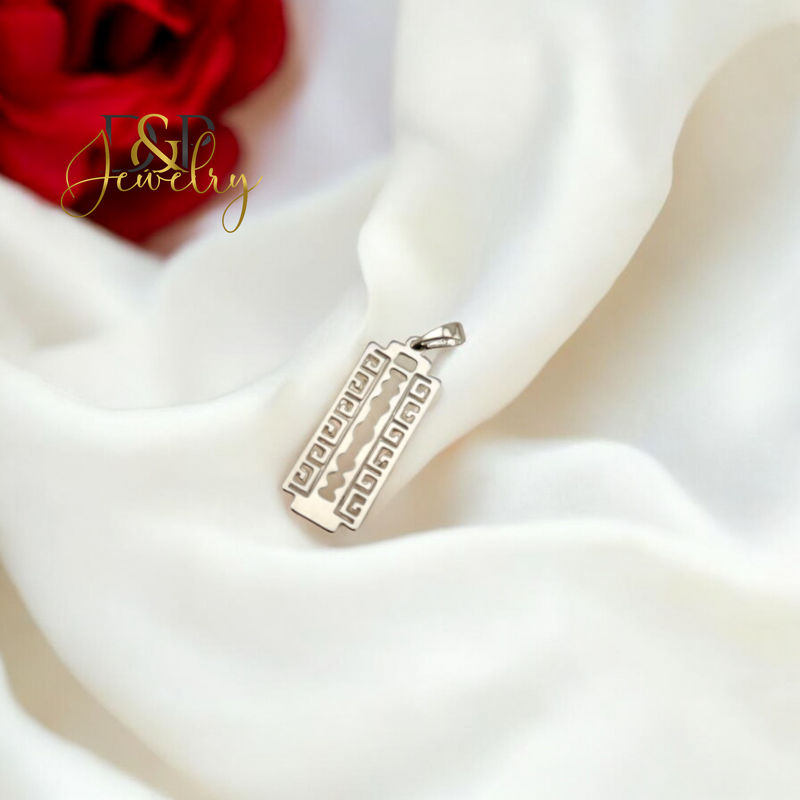 SILVER RAZOR BLADE PENDANT P806