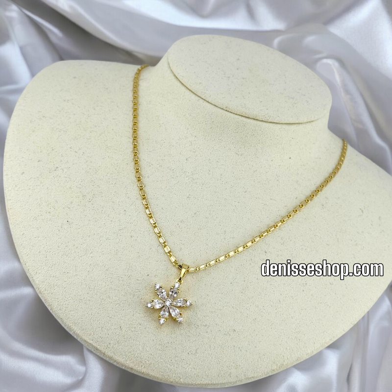 14K CUTE WHITE FLOWER PENDANT P513