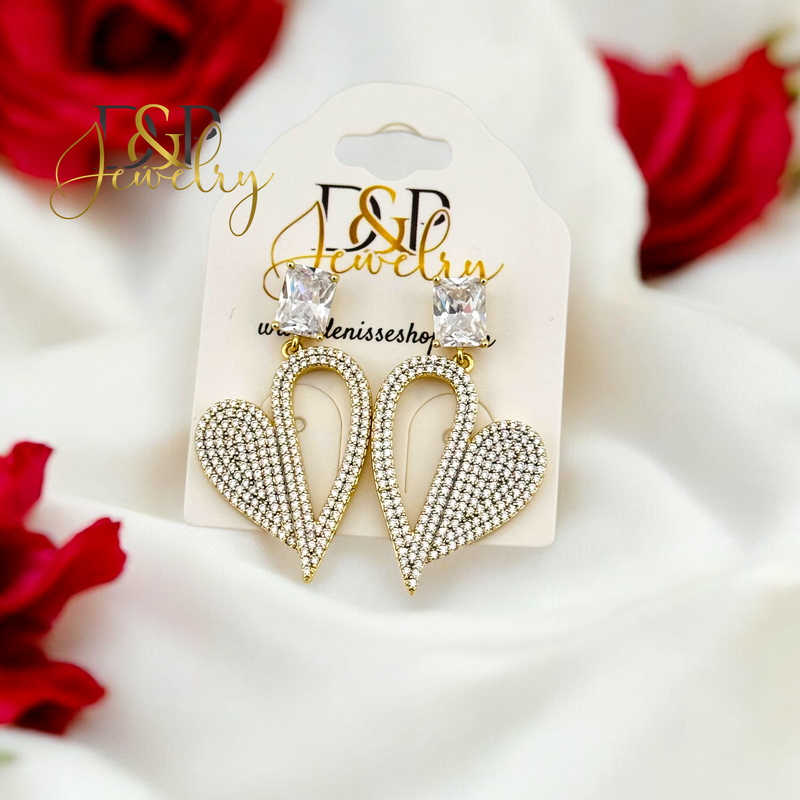 14K HEART EARRING E853