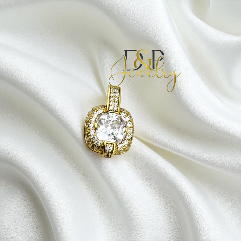 14K GOLD/WHITE STONE PENDANT P897