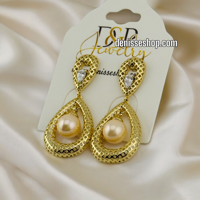 14K BEIGE PEARL EARRINGS E521