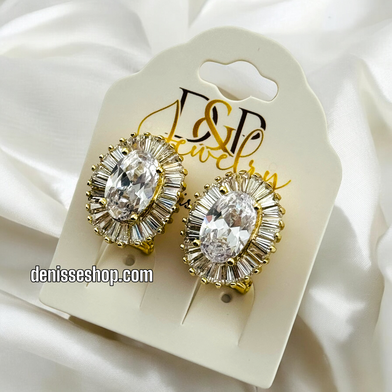 14K WHITE STONE EARRING E632