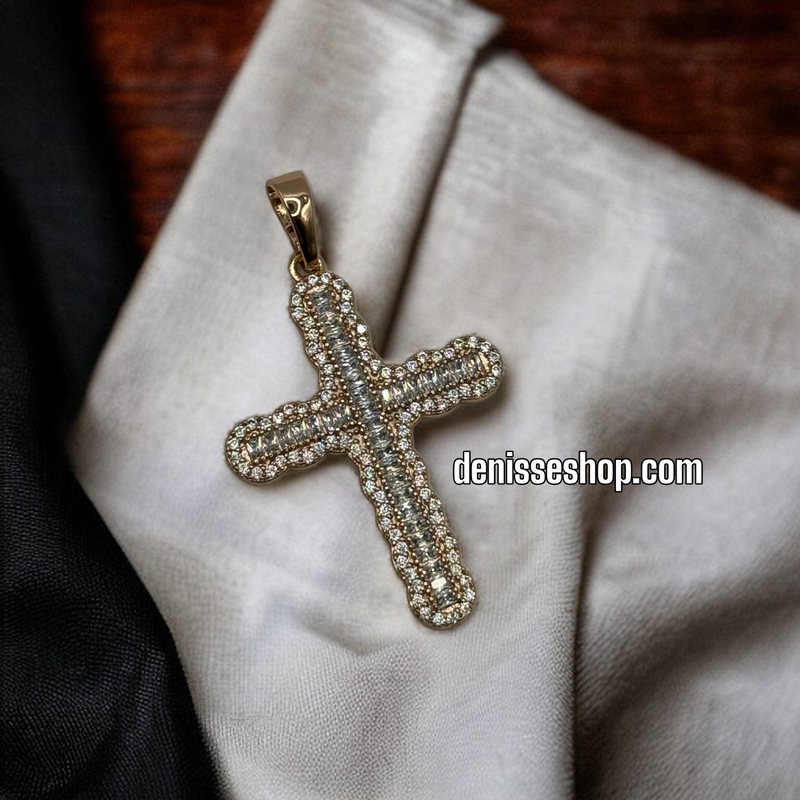 14K WHITE CROSS PENDANT P309