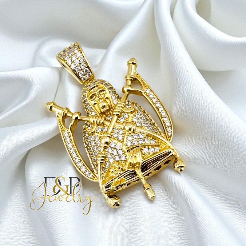 14K GOLD SANTA MUERTE PENDANT P898