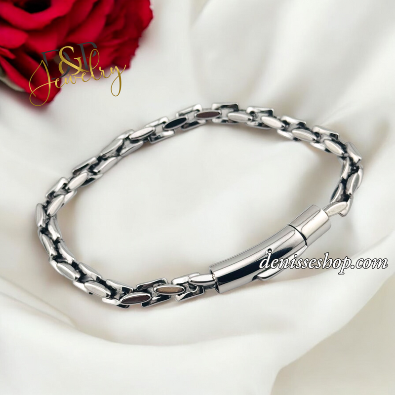 SPECIAL DESIGN SILVER BRACELET 8&