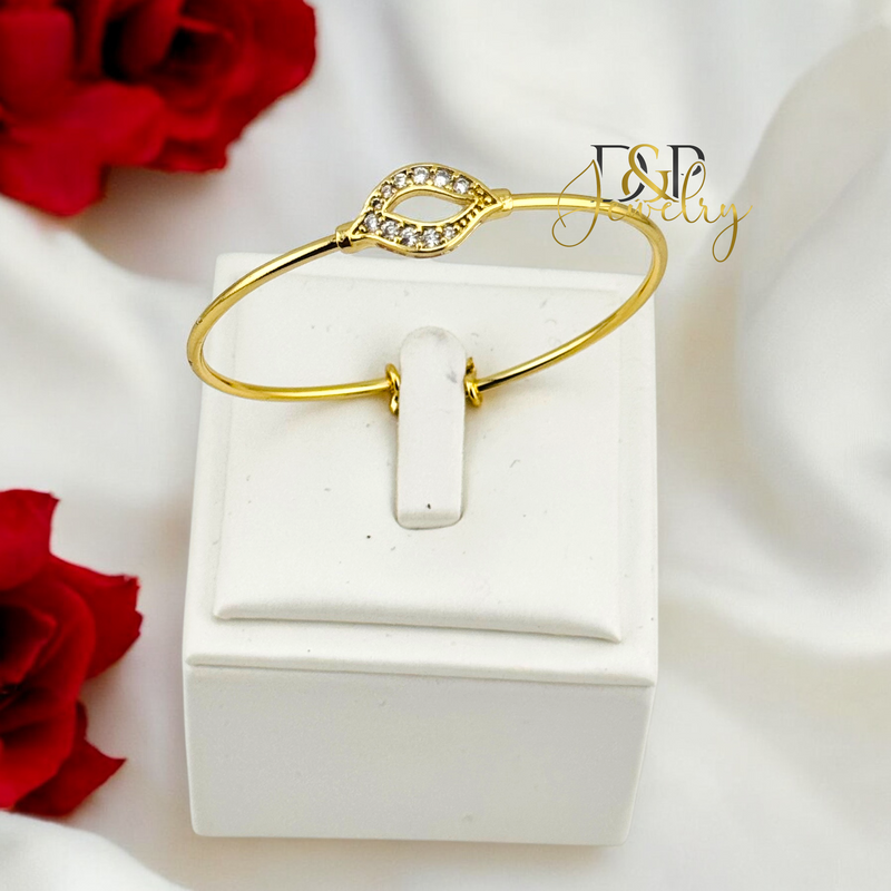 14K GIRL BANGLE BRACELET BR725