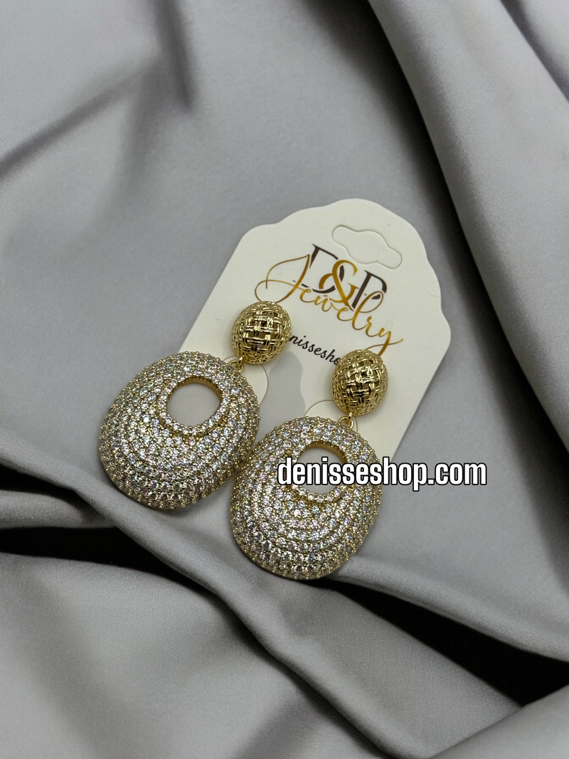 14K WHITE STONE EARRINGS E483